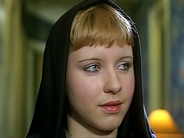 Enge muschi bis zum orgasmus nass gefingert tissit ja pimppi