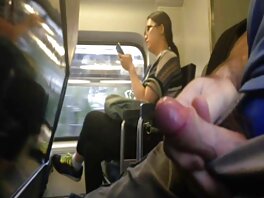 Tummanruskeat härät vs. aasialaiset pillu videot